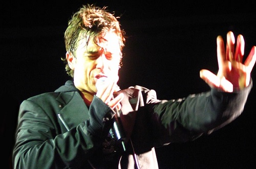 Laulaja Robbie Williams on sanonut, että hänen selittämättömät kokemuksensa ovat loppuneet lapsien saamisen jälkeen.